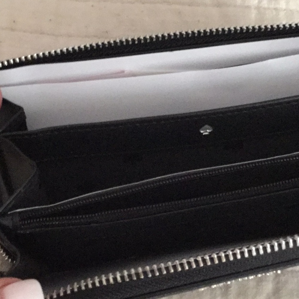 Wallet - Picture 2 of 4